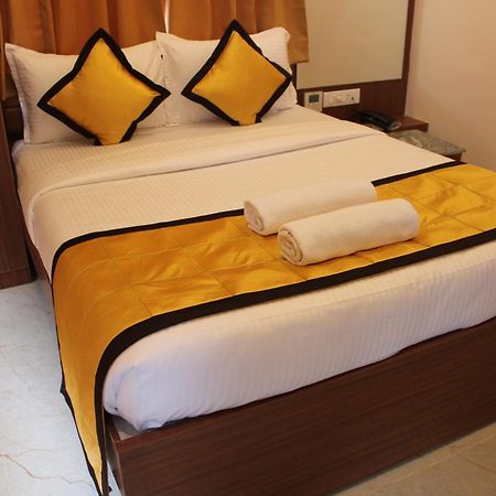 Tiruvannāmalai Uj Pallazzio - Business Class Luxury Hotel מראה חיצוני תמונה