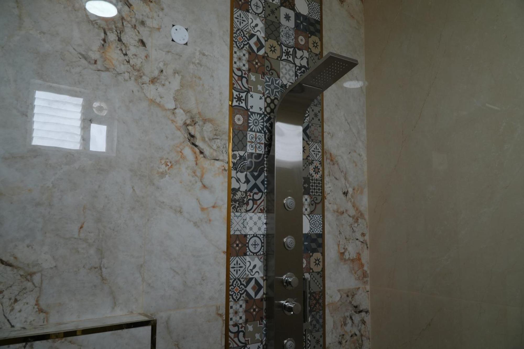Tiruvannāmalai Uj Pallazzio - Business Class Luxury Hotel מראה חיצוני תמונה