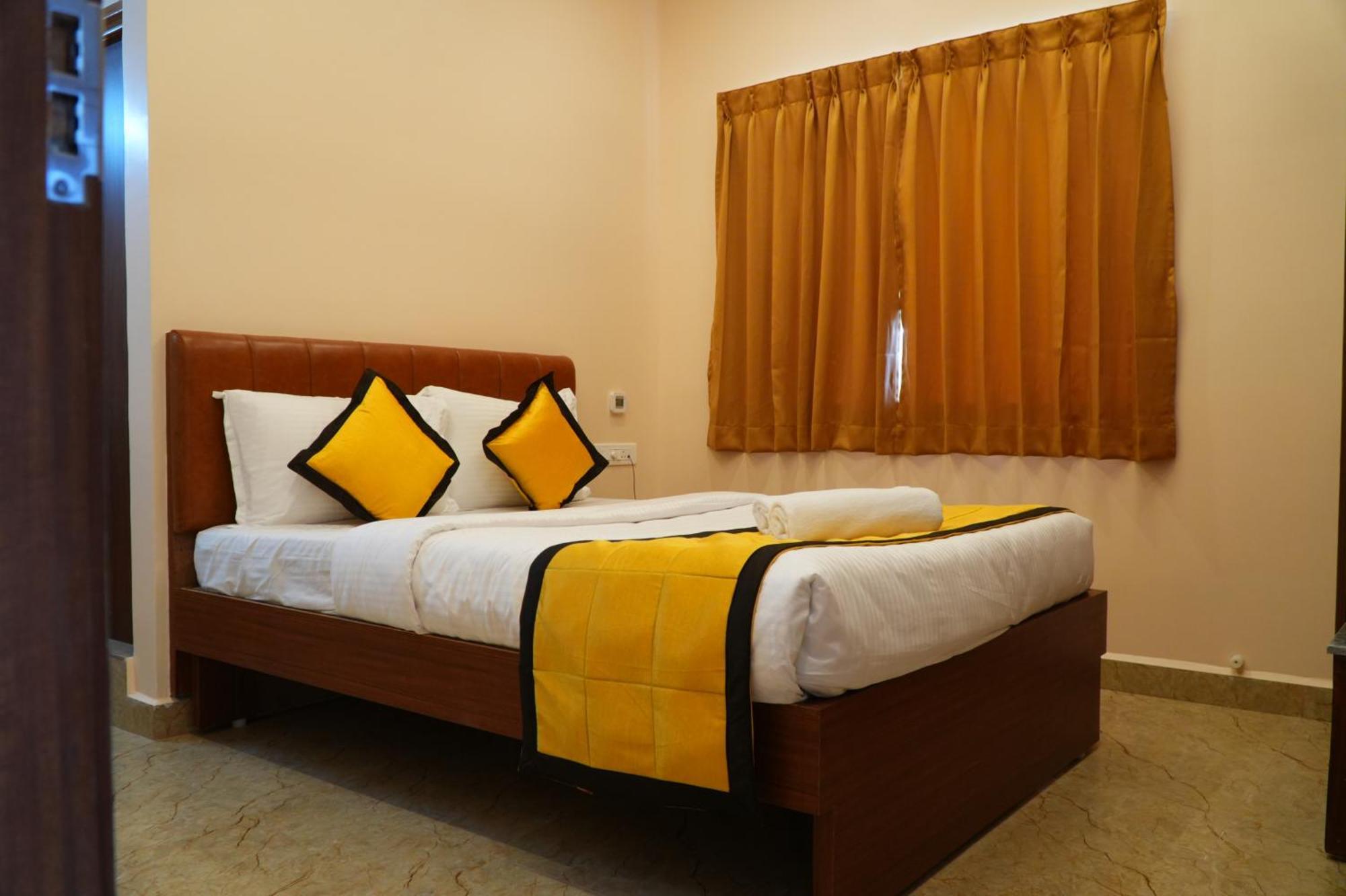 Tiruvannāmalai Uj Pallazzio - Business Class Luxury Hotel מראה חיצוני תמונה