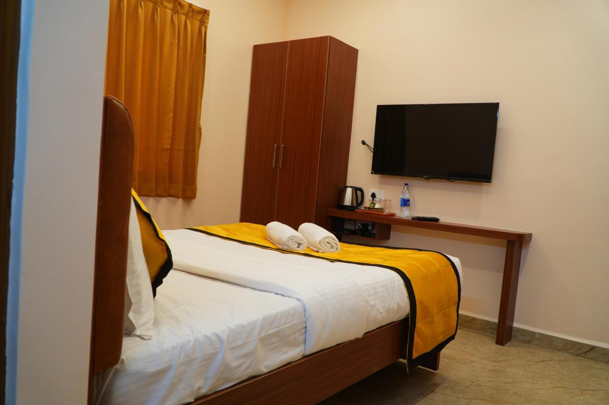 Tiruvannāmalai Uj Pallazzio - Business Class Luxury Hotel מראה חיצוני תמונה