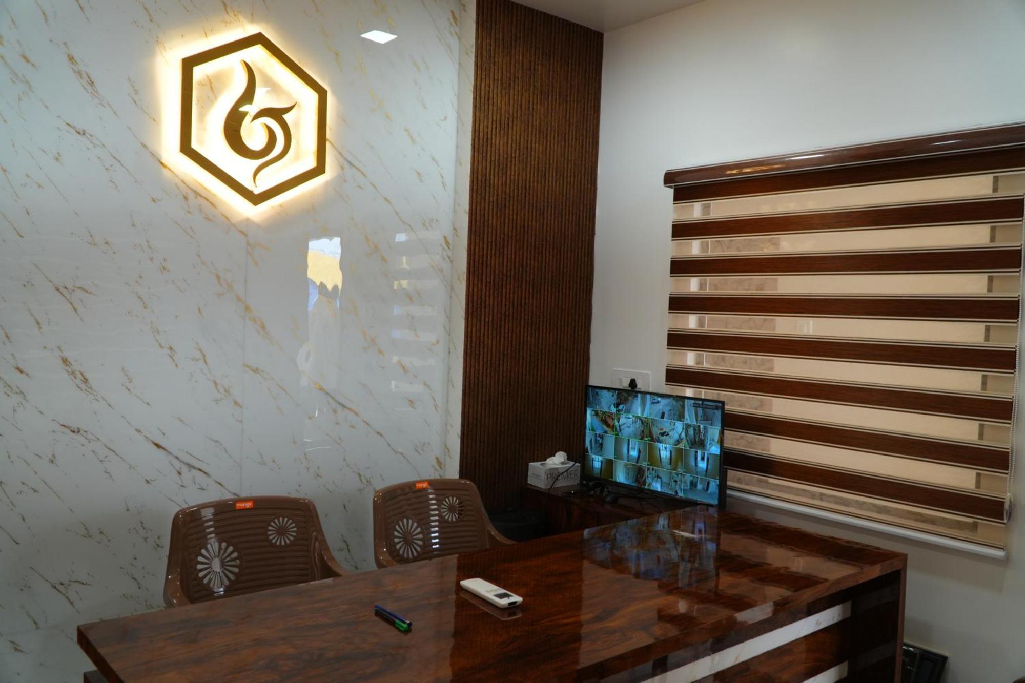 Tiruvannāmalai Uj Pallazzio - Business Class Luxury Hotel מראה חיצוני תמונה