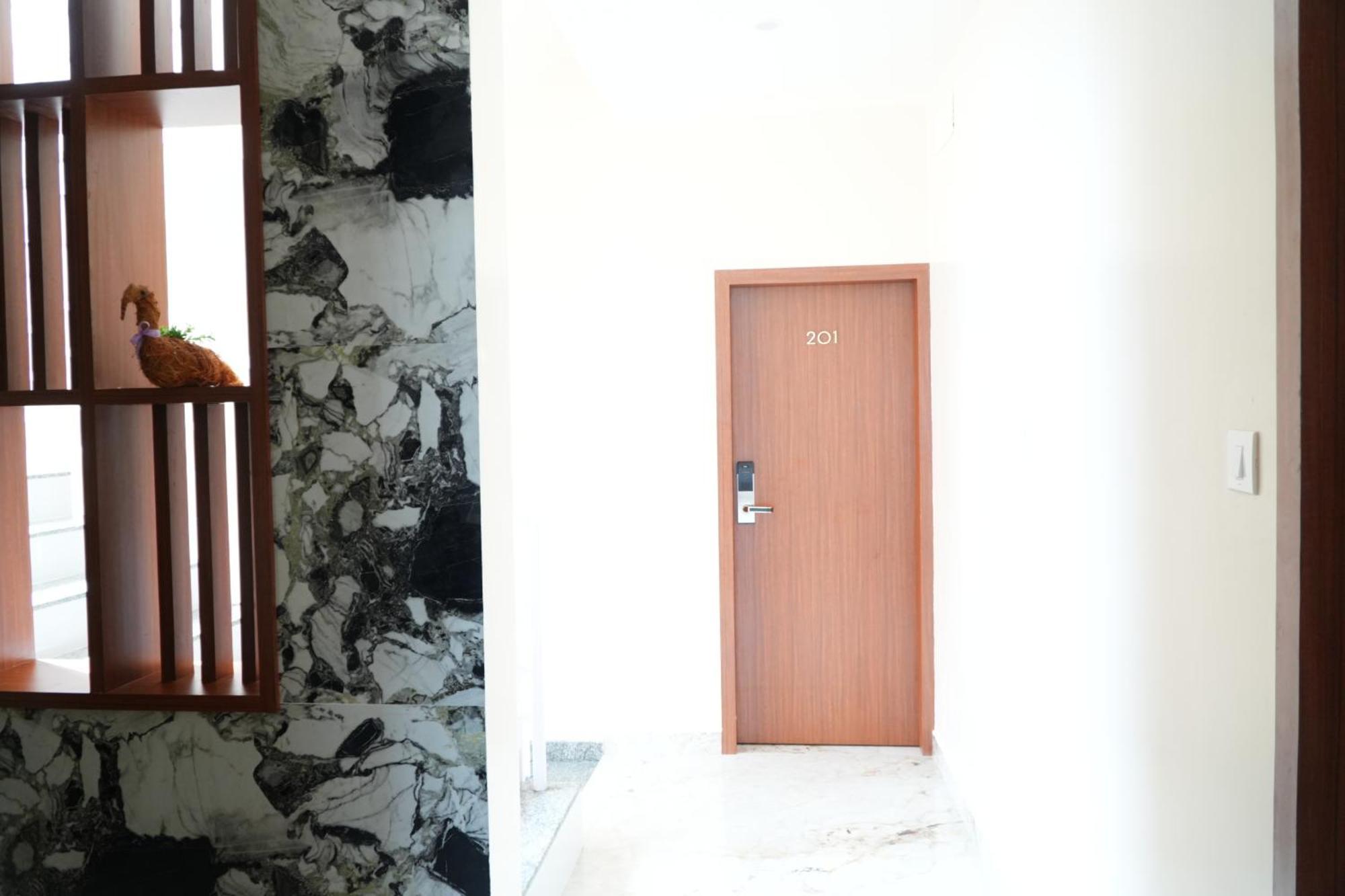 Tiruvannāmalai Uj Pallazzio - Business Class Luxury Hotel מראה חיצוני תמונה